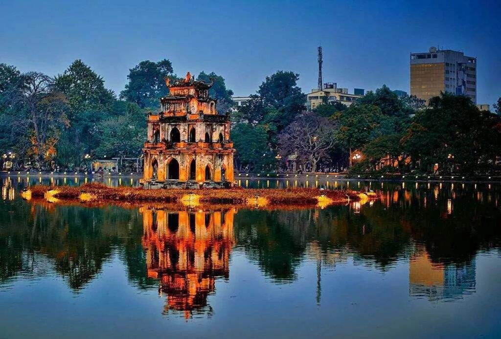 40 Breathkingly Beautiful Vietnamese Tourist Destinations From North to South
